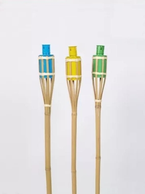 Φυσικό μπαμπού Tiki Torch με μαύρο μεταλλικό κάλυμμα για εξωτερική διακόσμηση
